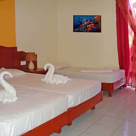 Silver Beach Hotel Paralia Kourna 外观 照片